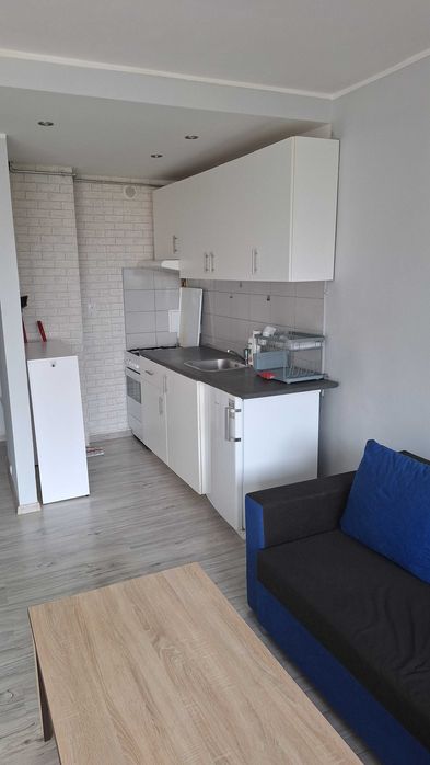 Wynajmę kawalerkę z balkonem