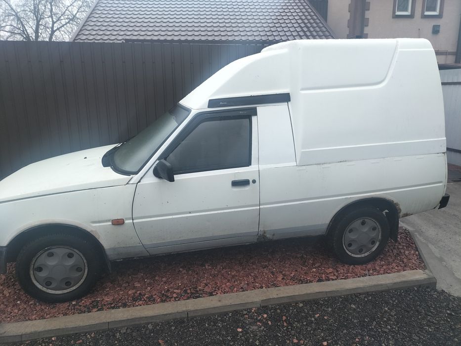 Продам  обмен Таврия пикап инжектор