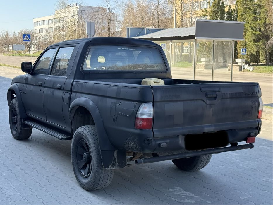Продам Mitsubishi L200 4x4