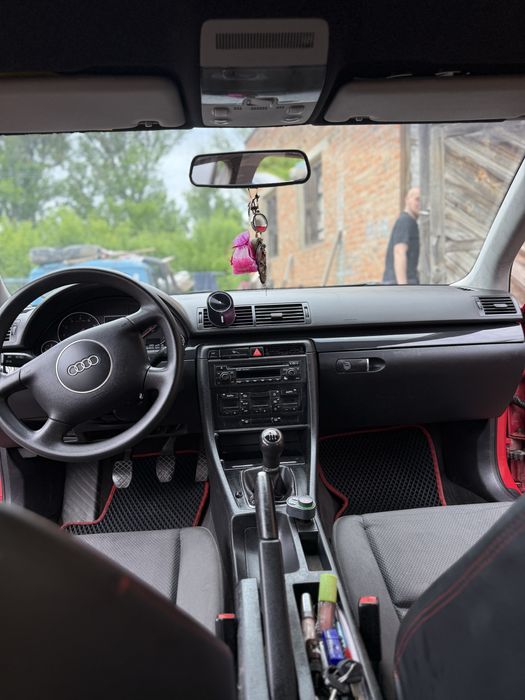 Ауді а4 б6 2001 1.6 бензин,в гарному стані