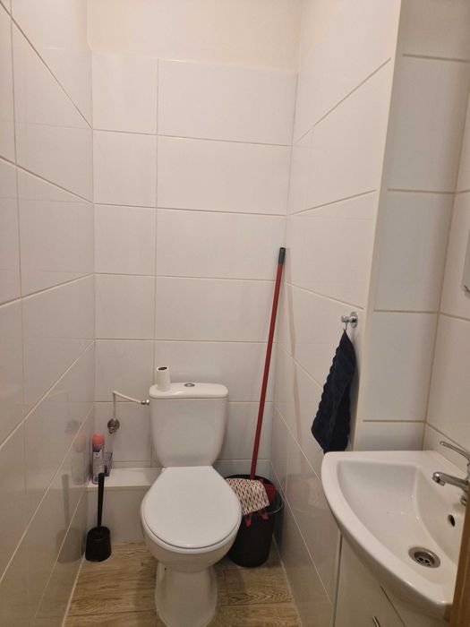 Pokój dla studentki w mieszkaniu dwupokojowym