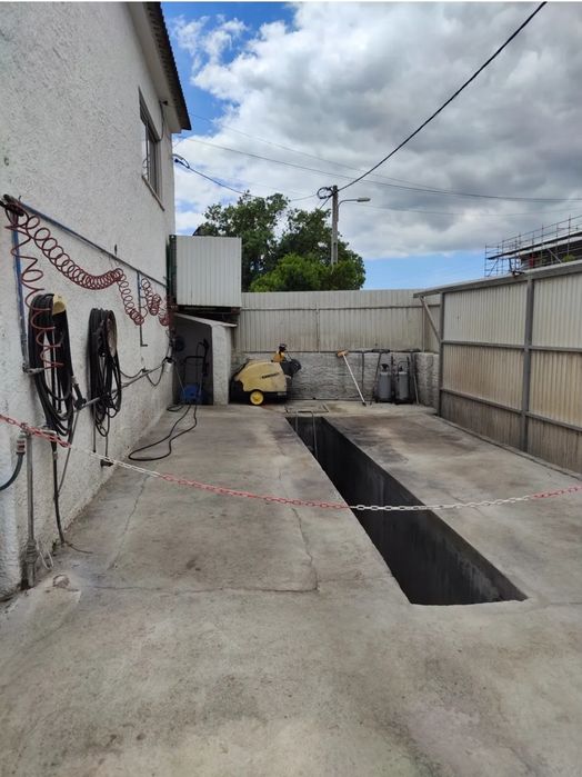 "TRESPASSE Oficina Mecânica | 140k faturação | Renda 1.000€ | Azeitão"