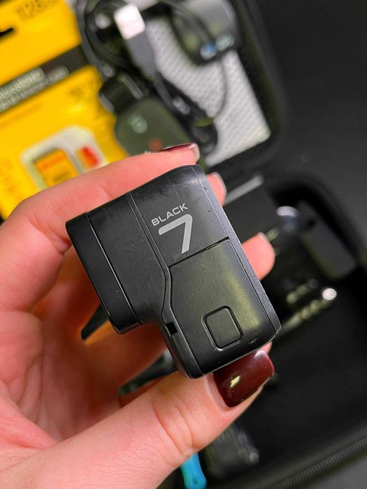 Екшн-камера GoPro Hero 7 Black з картою пам'яті