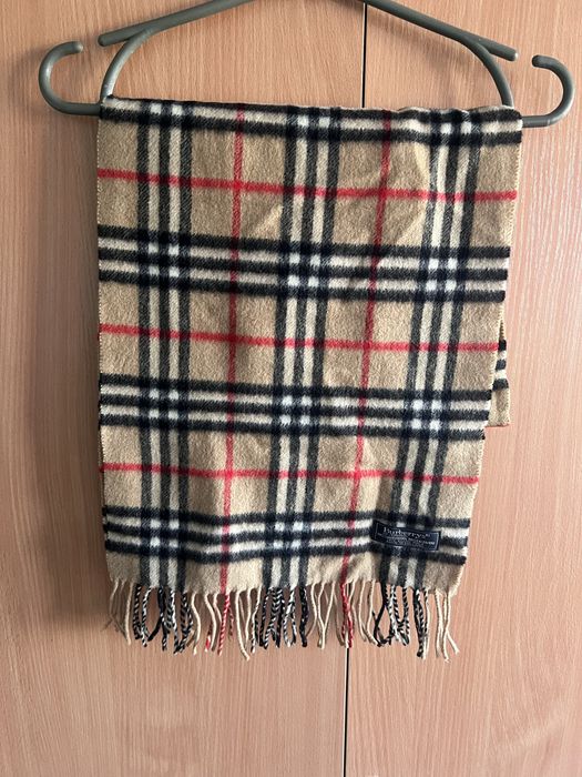 Burberrys шарф з кашеміром — класична клітка з історією