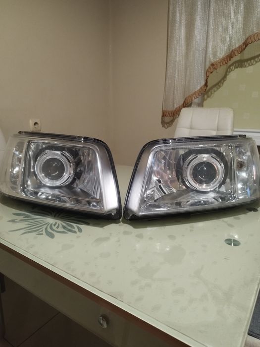 Лінзовані фари Т5 Multivan Caravelle VW T5