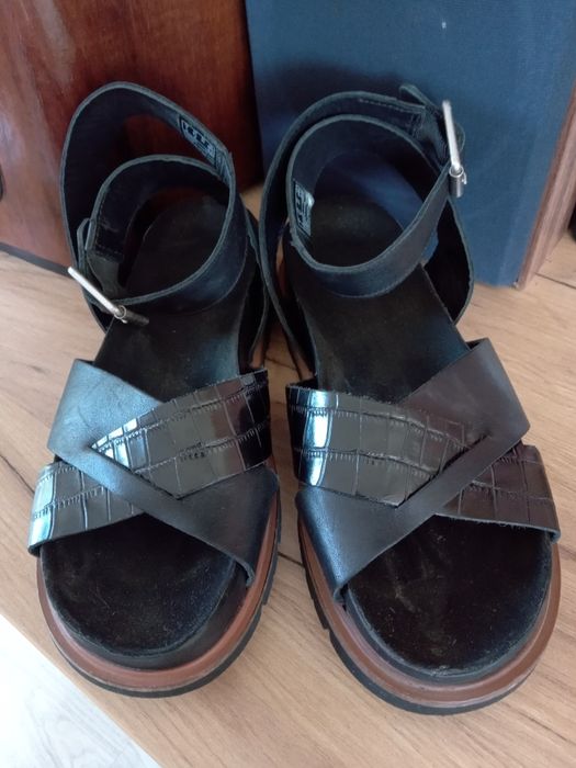 Clarks Orianna Cross sandały damskie 41