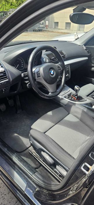 BMW Série 1 (E87) 120i - Excelente Estado - Matrícula Holandesa (Para Legalizar) Apenas pessoas serias