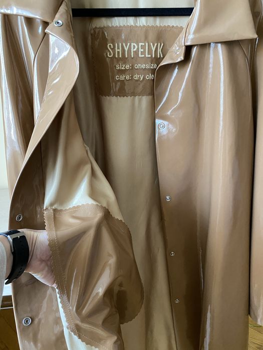 Плащ лаковий Shypelyk