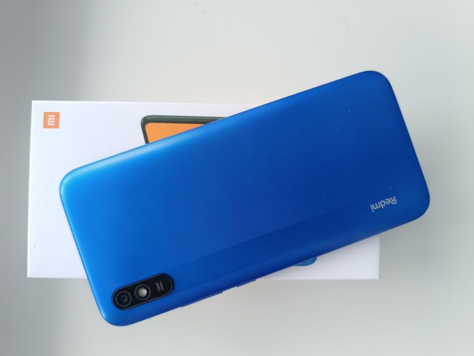 Телефон Xiaomi 9A