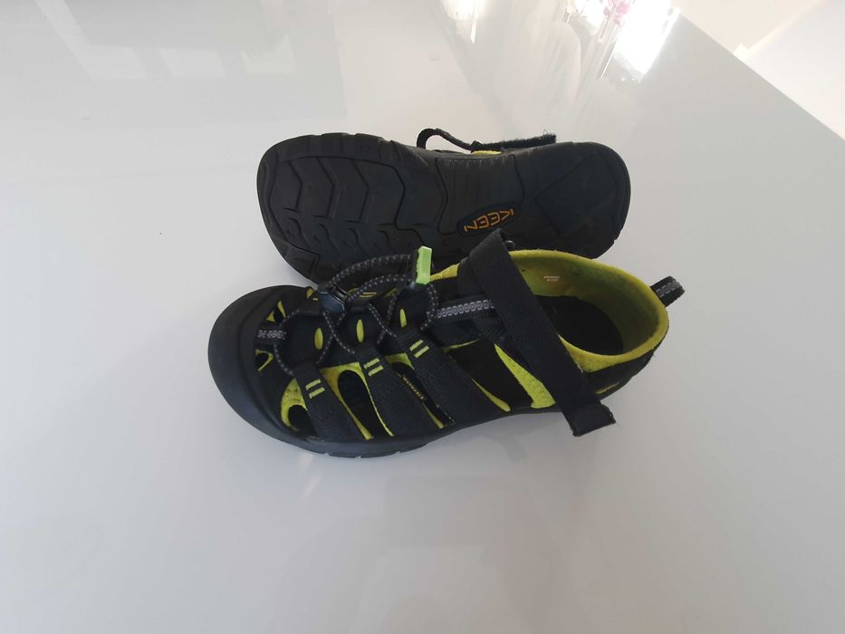 Buty sportowe sandały