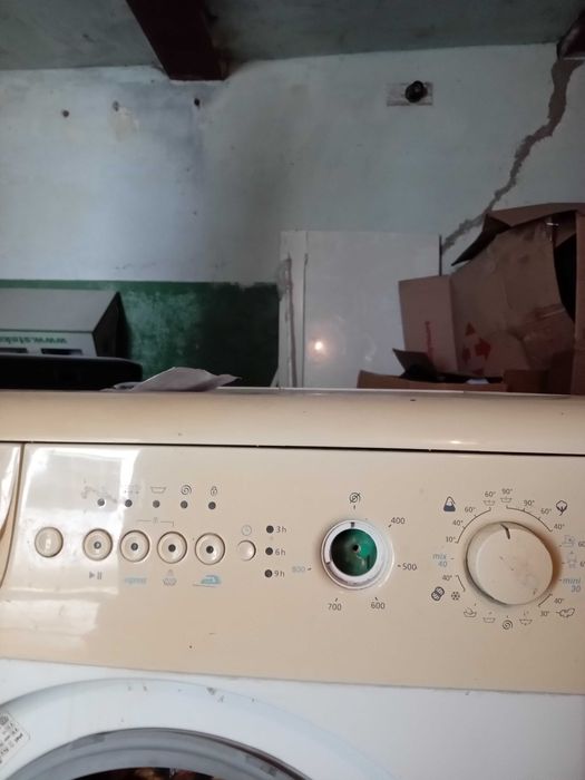 продам  часы настольные