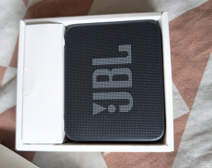 Портативна колонка JBL Go Essential Black Акустична система