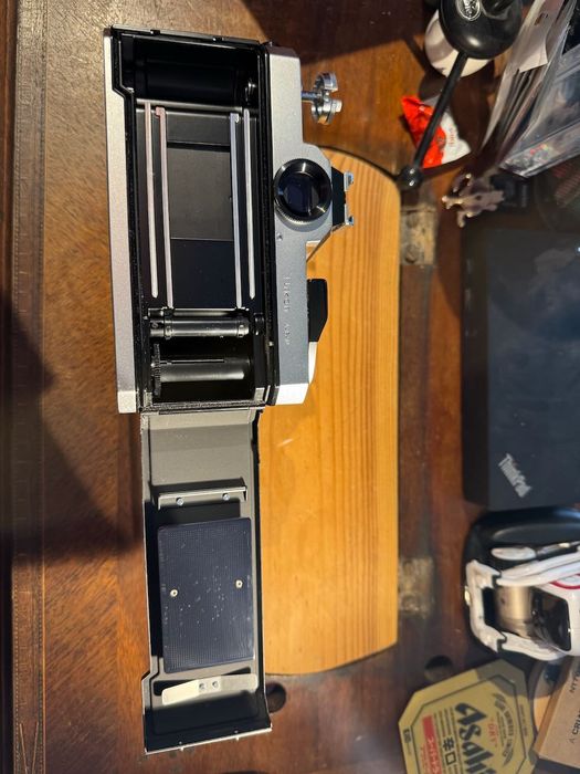 Nikomat FT2 (Analógica 35mm) + Nikkor 50mm f/1.4 — Revisto