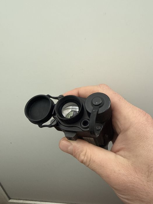 Нічний монокуляр