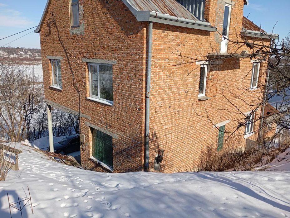 Продається будинок 7 км від Львова