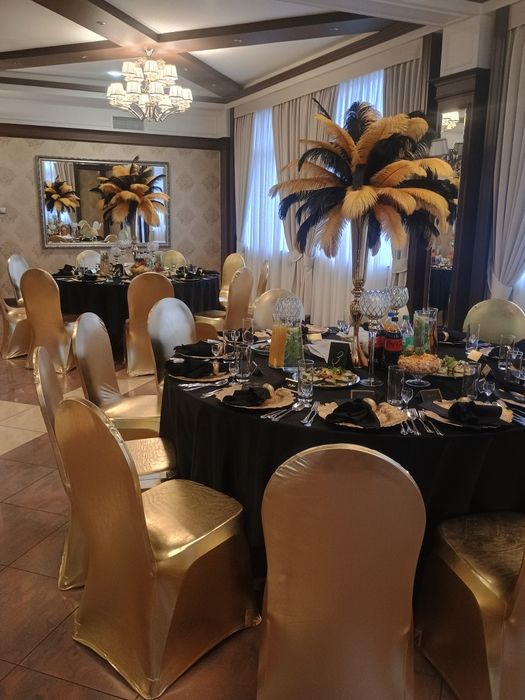 Pokrowce  na krzesła bankietowe złote, czarne i białe .Wynajem W-wa