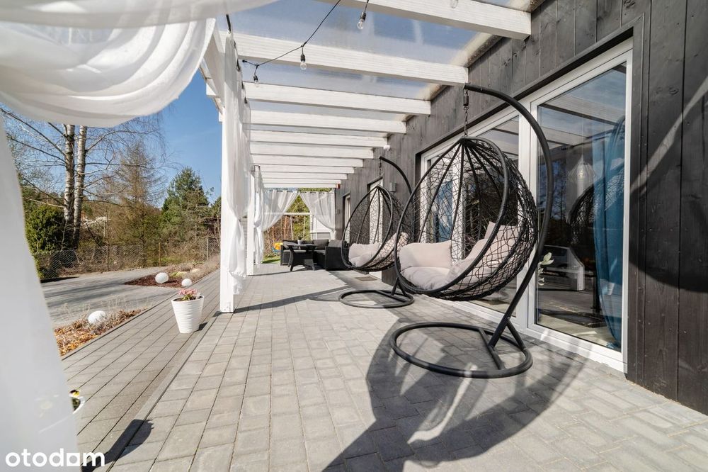 Nowoczesny, drewniany dom z 2019 roku nad jeziorem Choczewskim - View 3