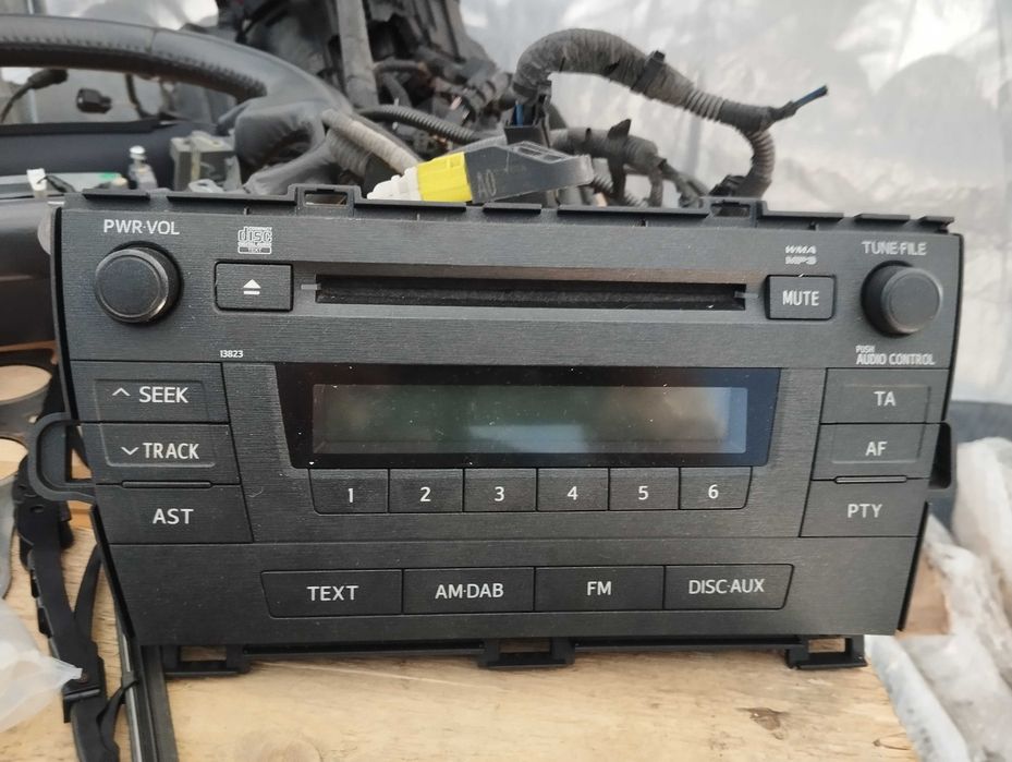 Radio Toyota Prius 30