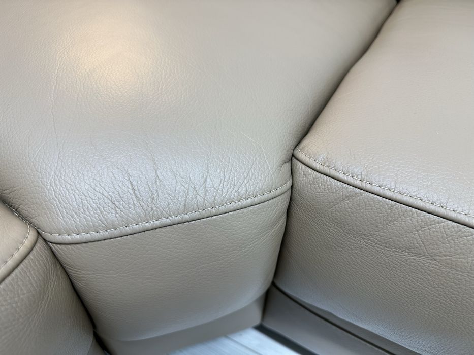 Шкіряний кутовий диван з Європи