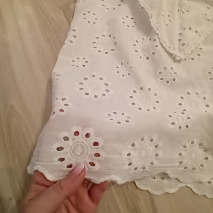 Włoska biala bluzka z żabotem bawełna cudna S