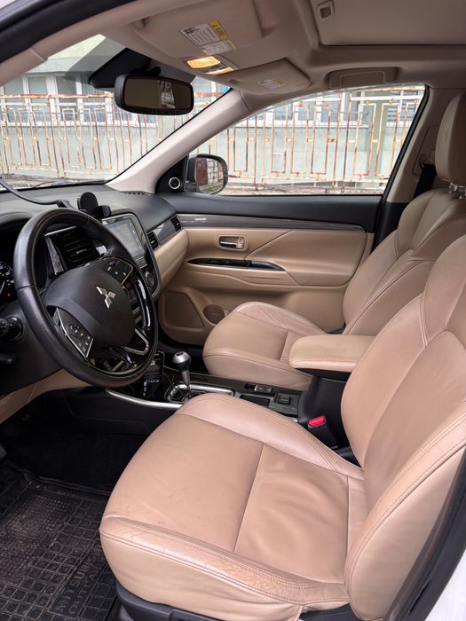 Mitsubishi Outlander 2019
