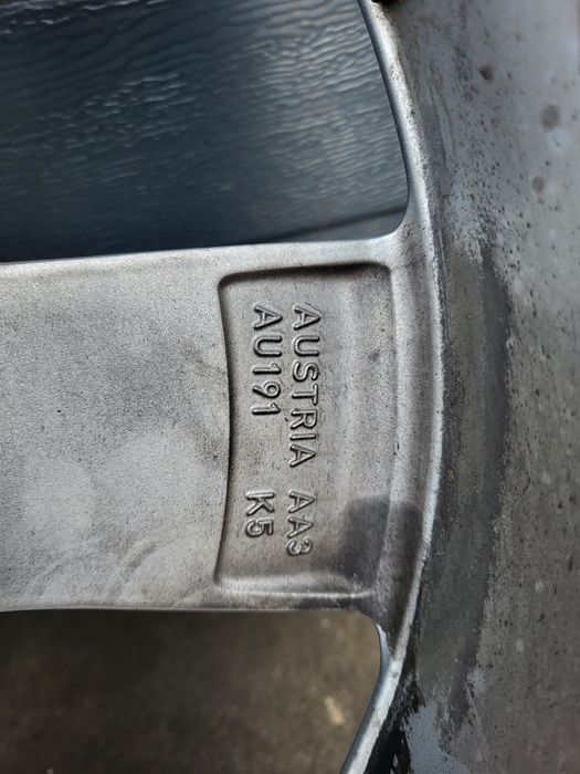 Felgi Audi Skoda VW Seat 18 cali 5x112 plus opony Pirelli