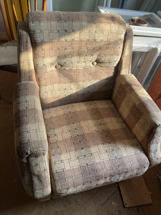 Мʼякі крісла  продам