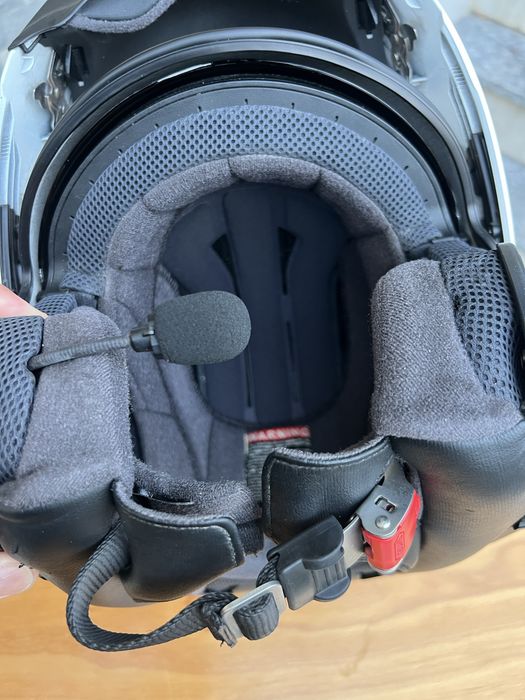 Vende se capacete com sistema de som shoei L