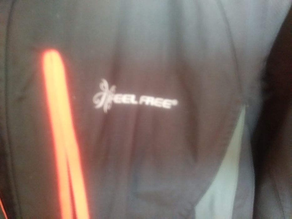 Kurtka ,wiatrówka Feel Free