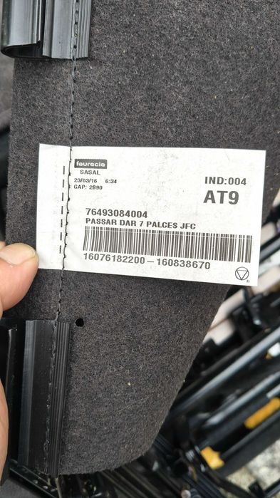 Fotele Tył i Trzeci Rząd Renault Espace V Brązowe Initiale Paris
