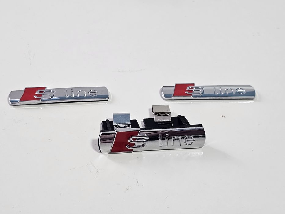 Kit 3 Emblemas S-Line para Audi