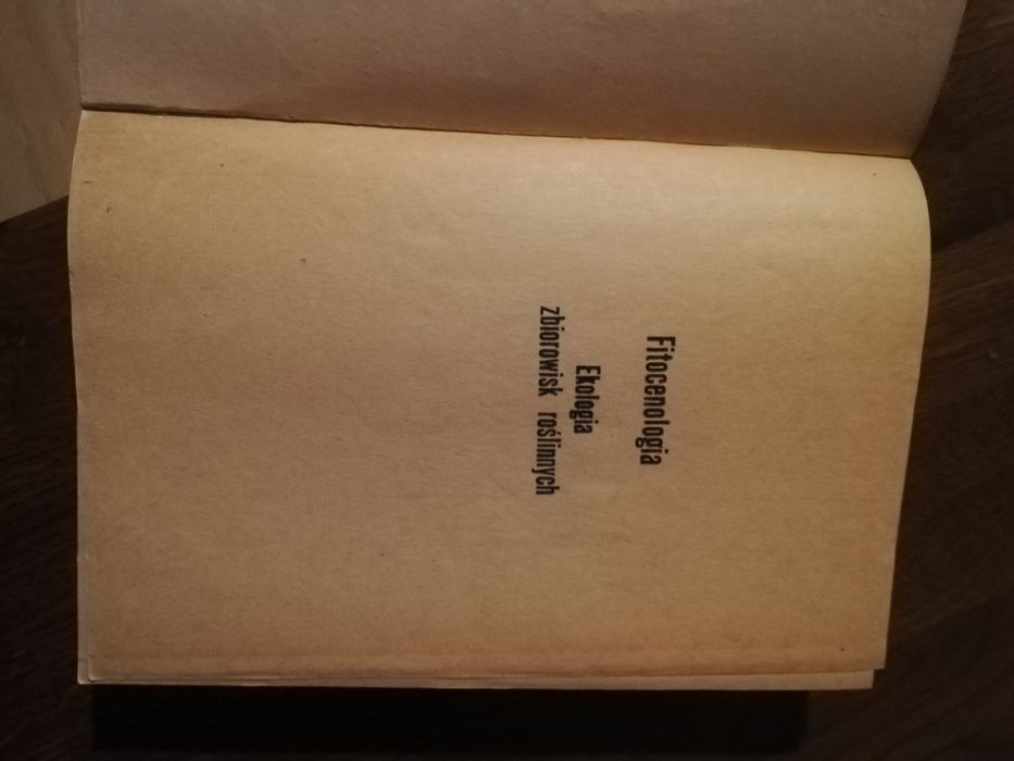 Książka 1985 Fitocentologia