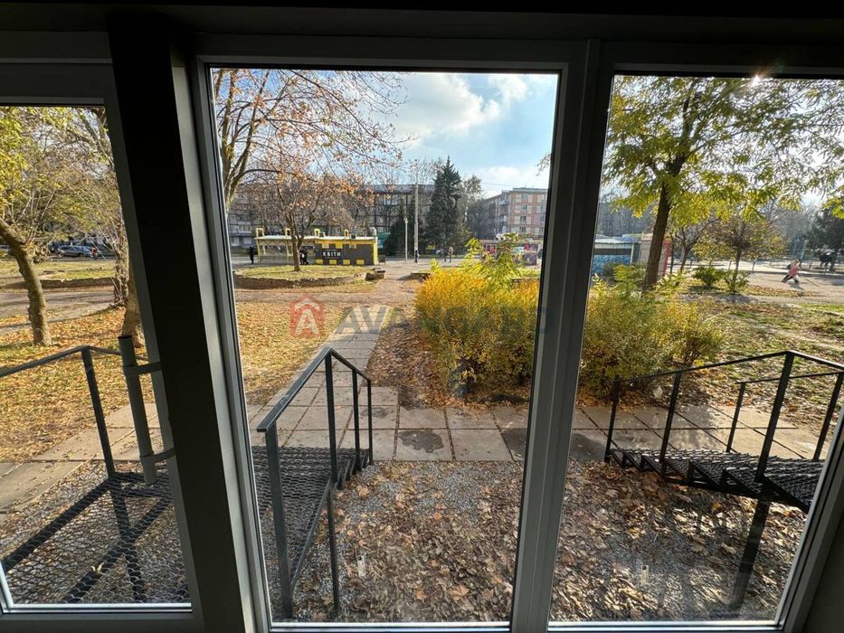 Гагарина (МкДональдс).34м.кв.Пеш.трафик.Первая линия 20400грн