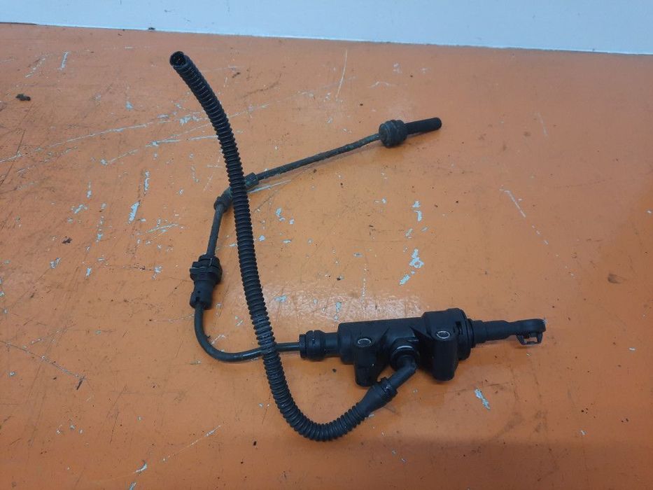 PEUGEOT 807 2.2 HDI 02-07 POMPA POMPKA SPRZĘGŁA PA66GF35 4HW 10DZ33