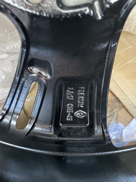 Диски R17 5/114.3 Renault Original