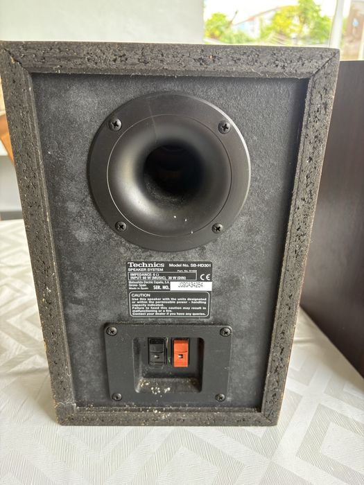 Par de colunas Technics