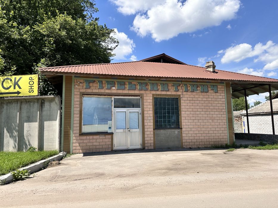 Здається в оренду магазин