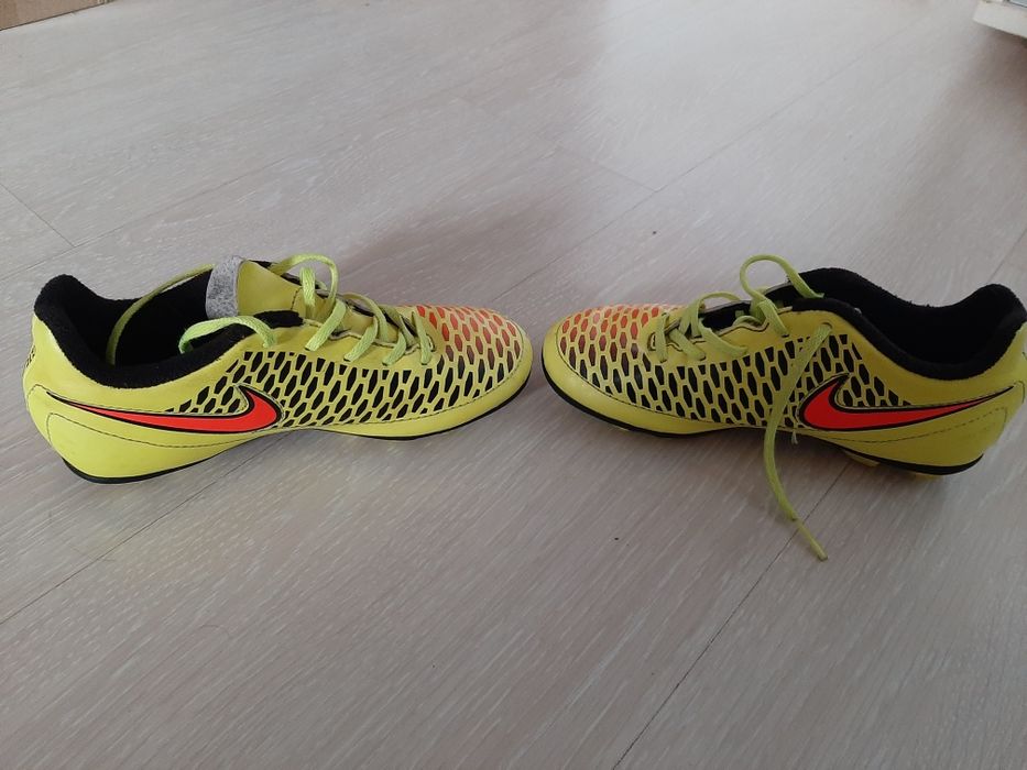 Бутси футбольні, копи Nike 30