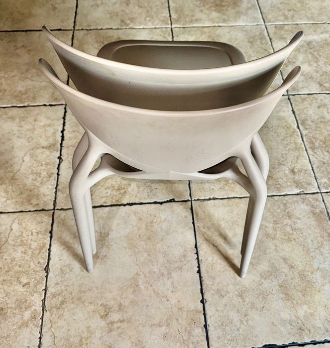 Mesa + 2 cadeiras esplanada