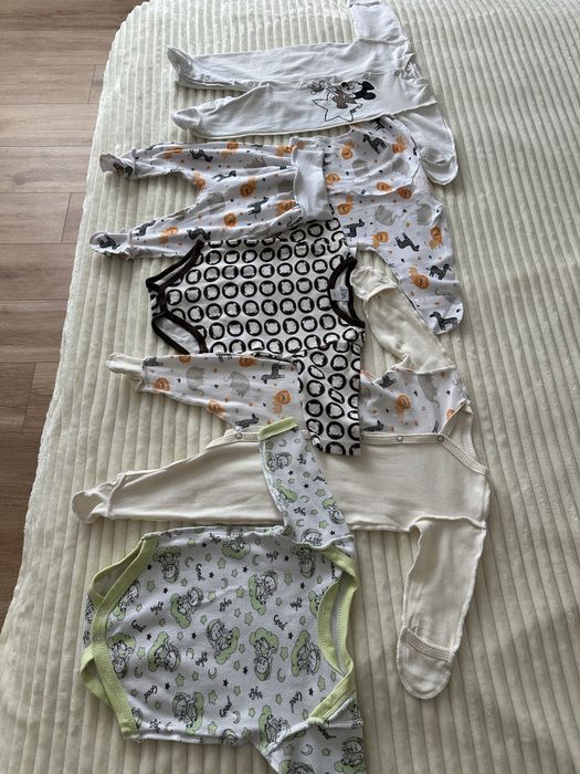 Набір дитячого одягу