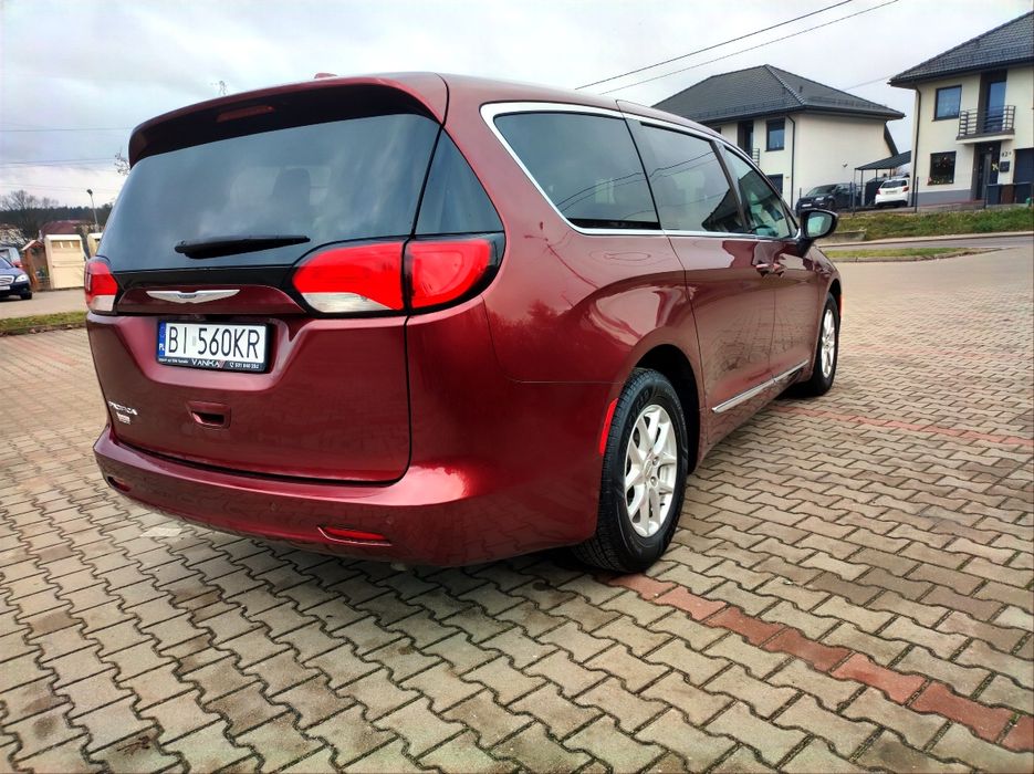 Chrysler Pacifica 3.6 benzyna, niski przebieg jak nowa