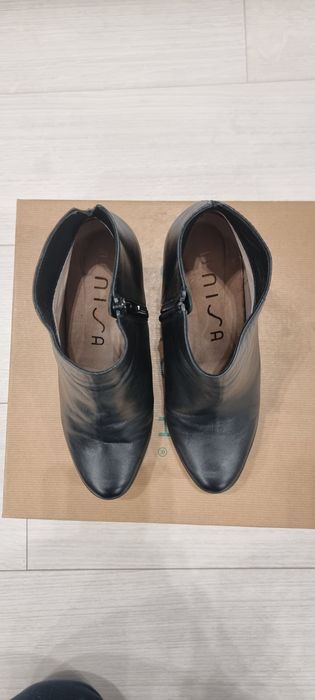 Buty Unisa nowe okazja
