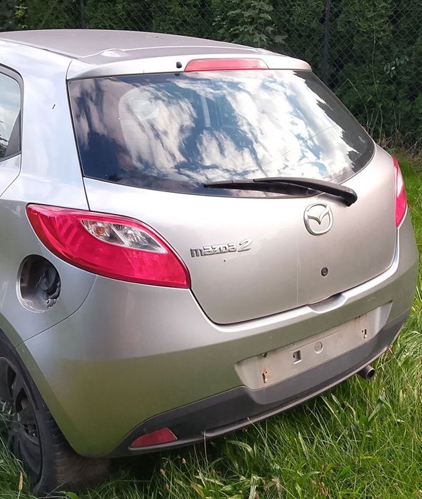 Mazda 2 DE kompletny tył Lampy Zderzak  Ćwiartka