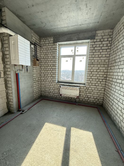 Продам квартиру  с автономным газовым отоплением , рядом Центр