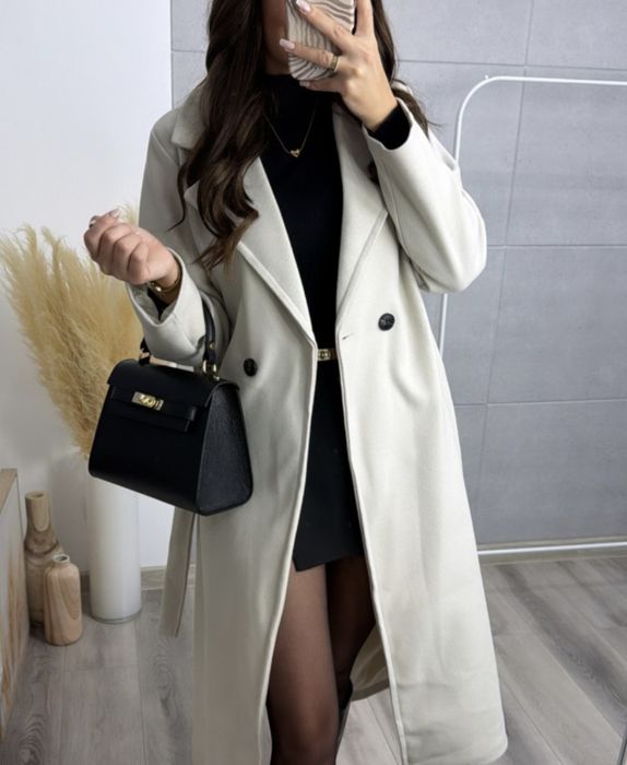 Płaszcz chlodny beż