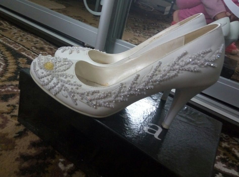 Туфли белые свадебные р. 36
