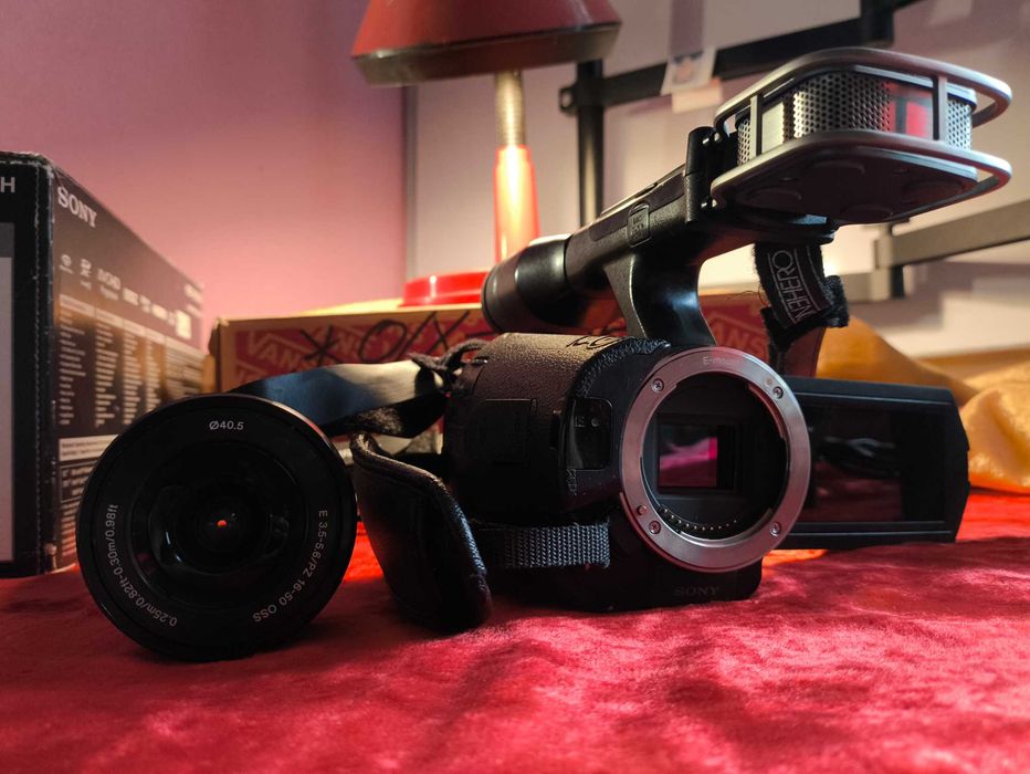 Стрім сетап: камера - Sony NEX-VG20EH + Pinnacle 710-USB (карта відеозахоплення)