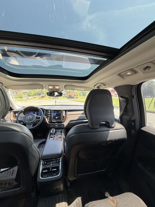 Volvo XC 60 B5AWD Ultimate Dark automat