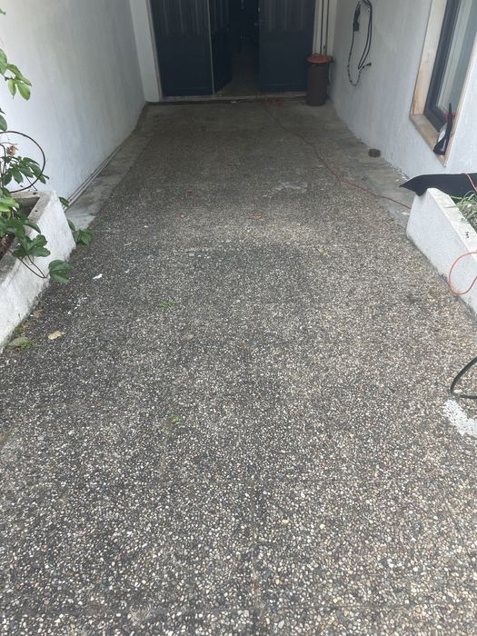 Limpeza de rampas, passeios e calçadas a pressão – Oeiras