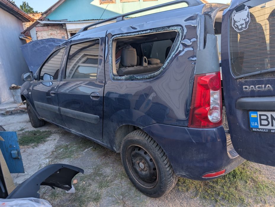 Задняя ляда dacia logan 2009